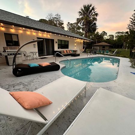 Vacation Pool Home In The Woods. Naples Exterior photo